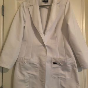 Grey’s Anatomy Ladies White Mid-Length Labcoat